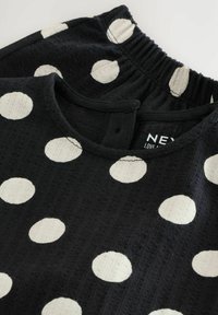 Next REGULAR FIT - PEPLUM SET - Shorts - monochrome spot