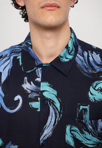 Versace Jeans Couture BAROC OUTLINE MACRO - Camicia - blu