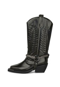 Botas de cowboy de cuero sintético negro con punta afilada, caña ancha, patrones de hojas en relieve y correa decorativa con anillo de metal.