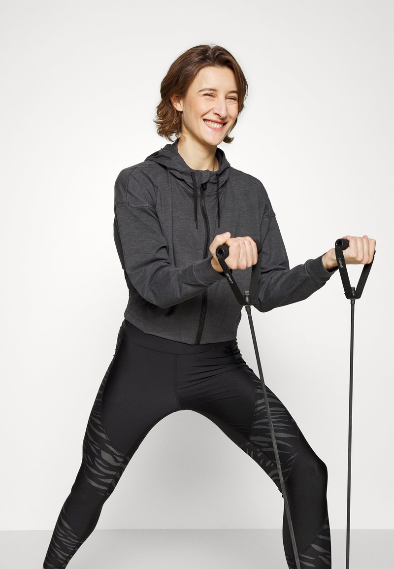 Damen Sweatshirts | Puma TRAIN CLOUDSPUN HOODIE Sweatjacke black heather/schwarz - EG53995 Damen Sweatshirts | Puma TRAIN CLOUDSPUN HOODIE Sweatjacke black heather/schwarz - EG53995