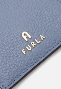 Furla CAMELIA ZIPPED CARD CASE - Wallet - celestial
