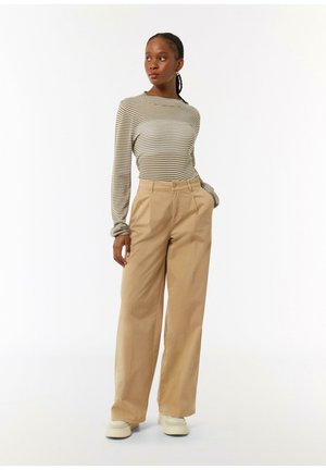Strickpullover - helles olivgrün