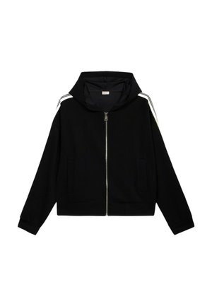 Zwarte hooded zip-up jas met twee voorzakken, geribde manchetten en witte gestreepte accenten op de schouders. Zachte textuur en cropped ontwerp.