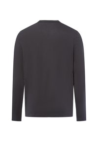 Langärmliges dunkelgraues Shirt mit rundem Ausschnitt und geradem Saum. Weicher Stoff mit glatter Textur und minimalistischen Designelementen.