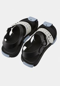 Camper Sandaalit nilkkaremmillä - black