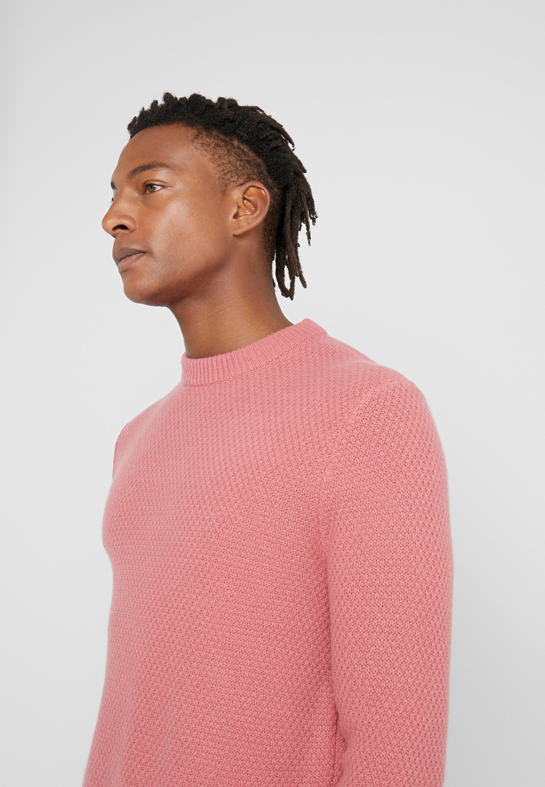 TOBIAS Stickad tröja pink cedar TOBIAS Stickad tröja pink cedar