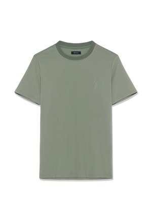 Oļīvu zaļš T-krekls no mīksta auduma, ar apaļu kakla izgriezumu, īsām piedurknēm un nelielu izdruku ar logo krūtīs.