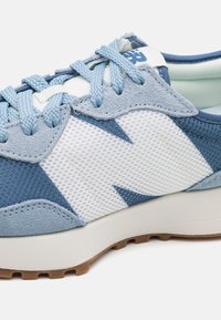 New Balance MS327 UNISEX - Sneakers basse - light blue/blue