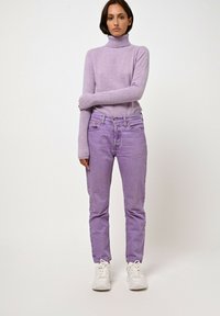 Unausgewählt, mottled purple