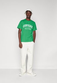 Converse RETRO CHUCK SIMPLY VINTAGE UNISEX - Camiseta estampada - green