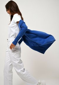 Authentic Cashmere CHÉSERY - Cardigan - electric blue