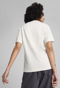 Puma GRAPHIC  - Camiseta estampada - vapor gray