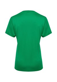 Zielony t-shirt z krótkim rękawem wykonany z gładkiego materiału, z klasycznym okrągłym dekoltem i luźnym krojem. Bez widocznych grafik ani wzorów.