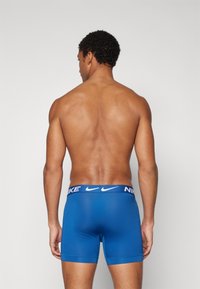 Nike Underwear ESSENTIAL 3 PACK - Boxer briefs - gym red/court blue/black
