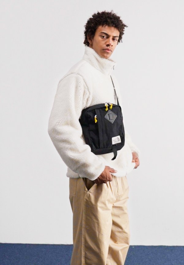 BERKELEY CROSSBODY UNISEX - Cross body bag2