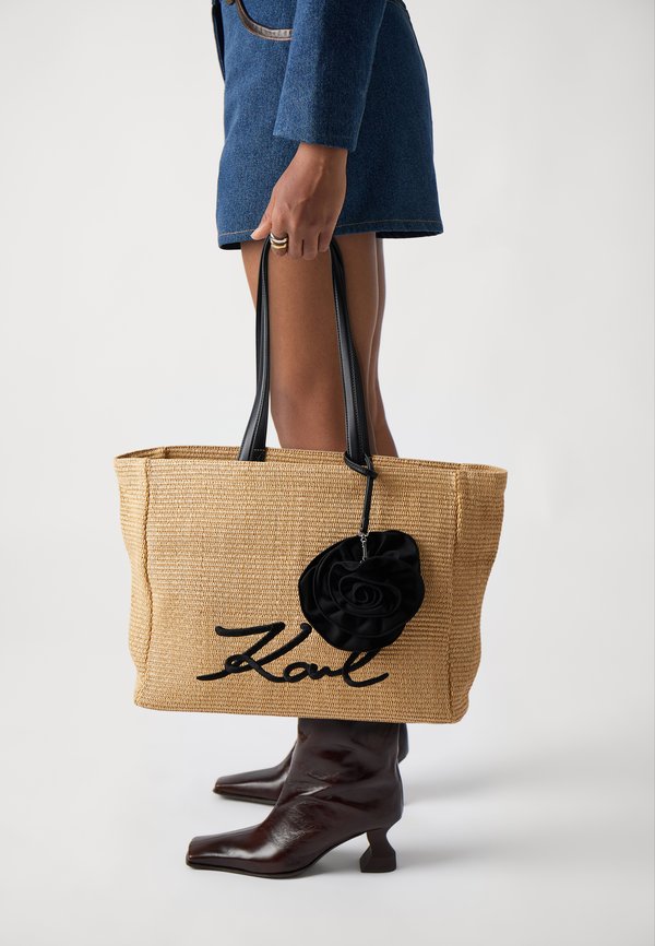 SIGNATURE FLOWER TOTE - Tote bag - natural