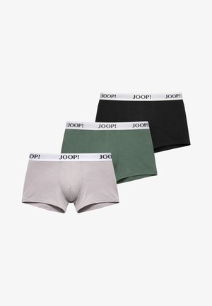 Drei Herren-Boxershorts in Schwarz, Grün und Hellgrau mit weißen Taillenbändern, auf denen "JOOP!" steht, überlappend angeordnet.
