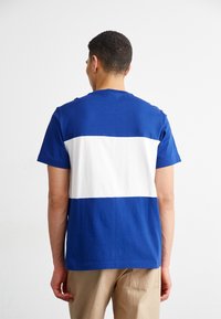 Champion Rochester BOOKSTORE CREWNECK - Tričko s potlačou - blue/white