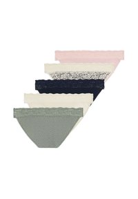 Twee paar met kant, in lichtroze en crème, met daarnaast twee donkere marineblauwe en gemusterde stijlen, en één olijfgroene met stippen, allemaal in een kort ontwerp.