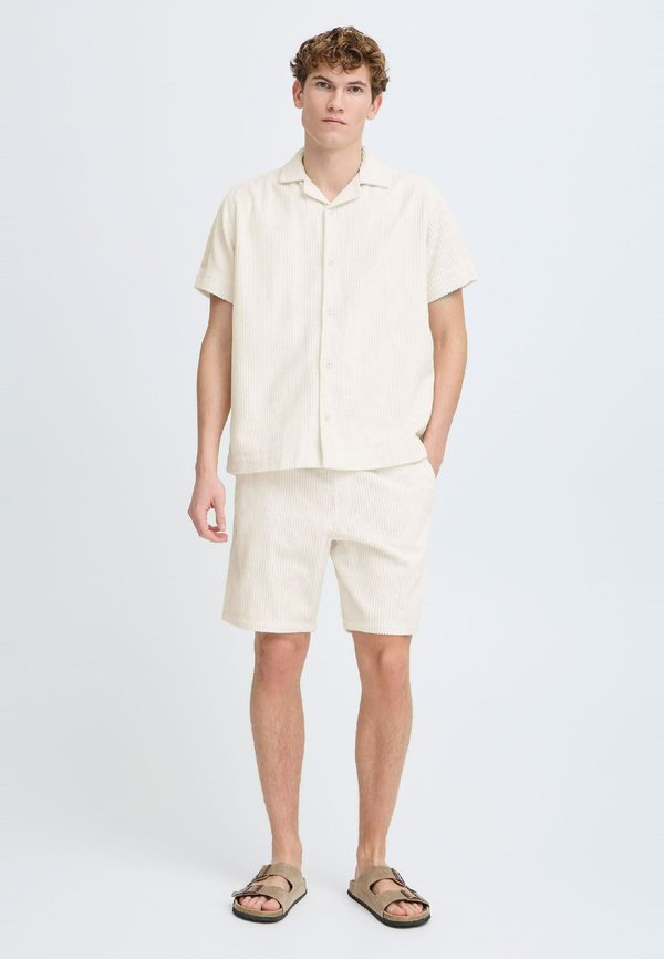 KSSergio - Shorts - vanilla ice2