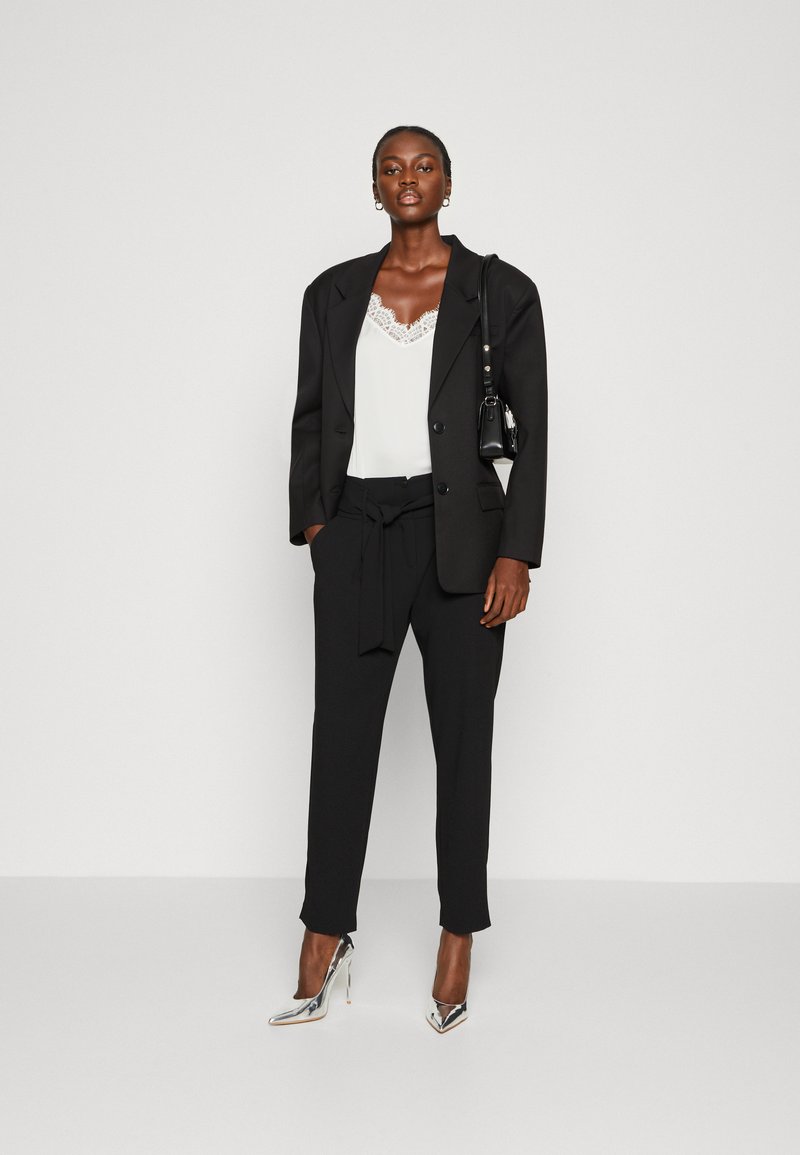 Pantalon Cargo IKKS Femme Noir Satiné Taille 38 - Occasion Très Bon état (comme Neuf)