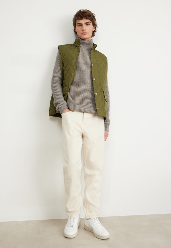 NEW LOWERDALE QUILTED GILET - Waistcoat - dark moss2