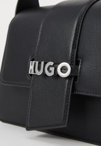 Thumbnail Image 5