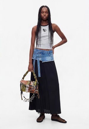 Desigual, SMALL MINI CLUTCH BAG - Borsa a mano - black