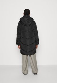 Vero Moda VMHALSEY BOO - Zimski plašč - black