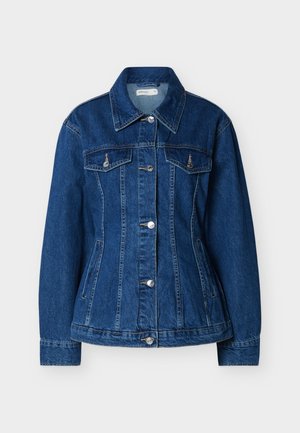 Sininen farkkutakki, jossa on napitettava etuosa, kaksi rintataskua läpillä ja sivulla halkiotaskut, perinteisellä kauluksella ja pitkillä hihoilla.