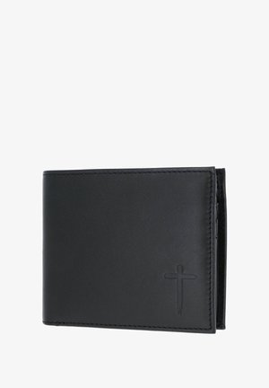 Portefeuille en cuir noir avec une texture lisse, design bi-fold, et détail en relief en forme de croix sur le devant. Bordures cousues et forme compacte.