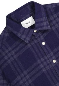 Navyblauwe geruite shirt met een button-down kraag, gemaakt van zachte stof. Bevat witte knopen en een label aan de binnenkant van de kraag.