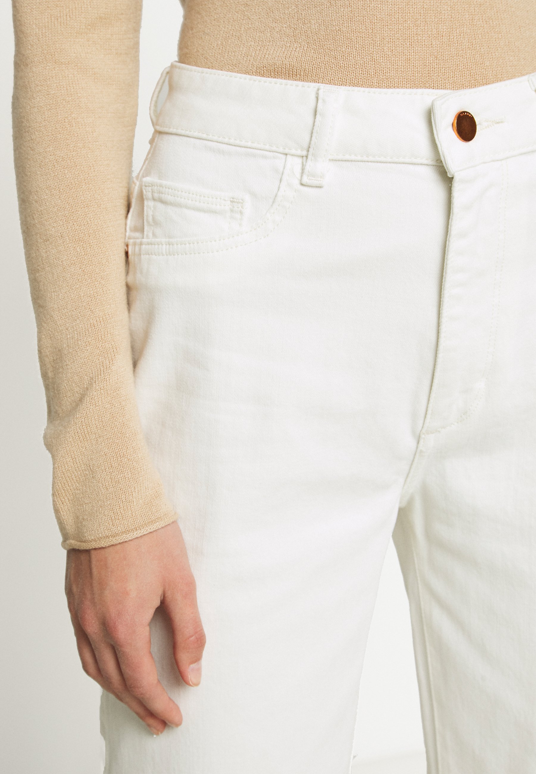 dl1961 hepburn eggshell