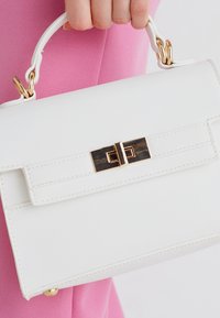Call it Spring BULLETPROOF - Sac à main - white