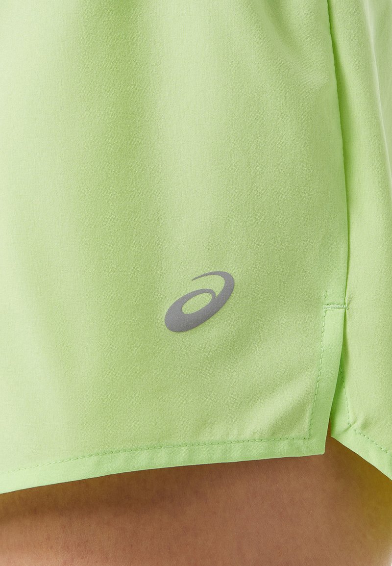 asics road 3.5 shorts