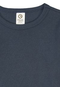 Navy blue ribbed T-shirt with a round neckline and tag displaying "müsli," made of soft, textured fabric.