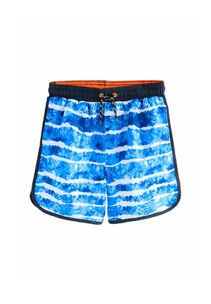 Pantaloni da bagno blu con un motivo tie-dye presentano strisce orizzontali in diverse tonalità di blu, piping nero e un cordoncino arancione in vita.
