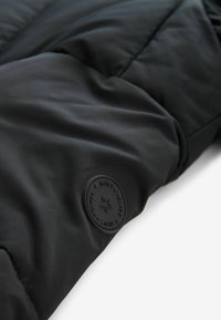 Mint Velvet Vinterfrakke - black
