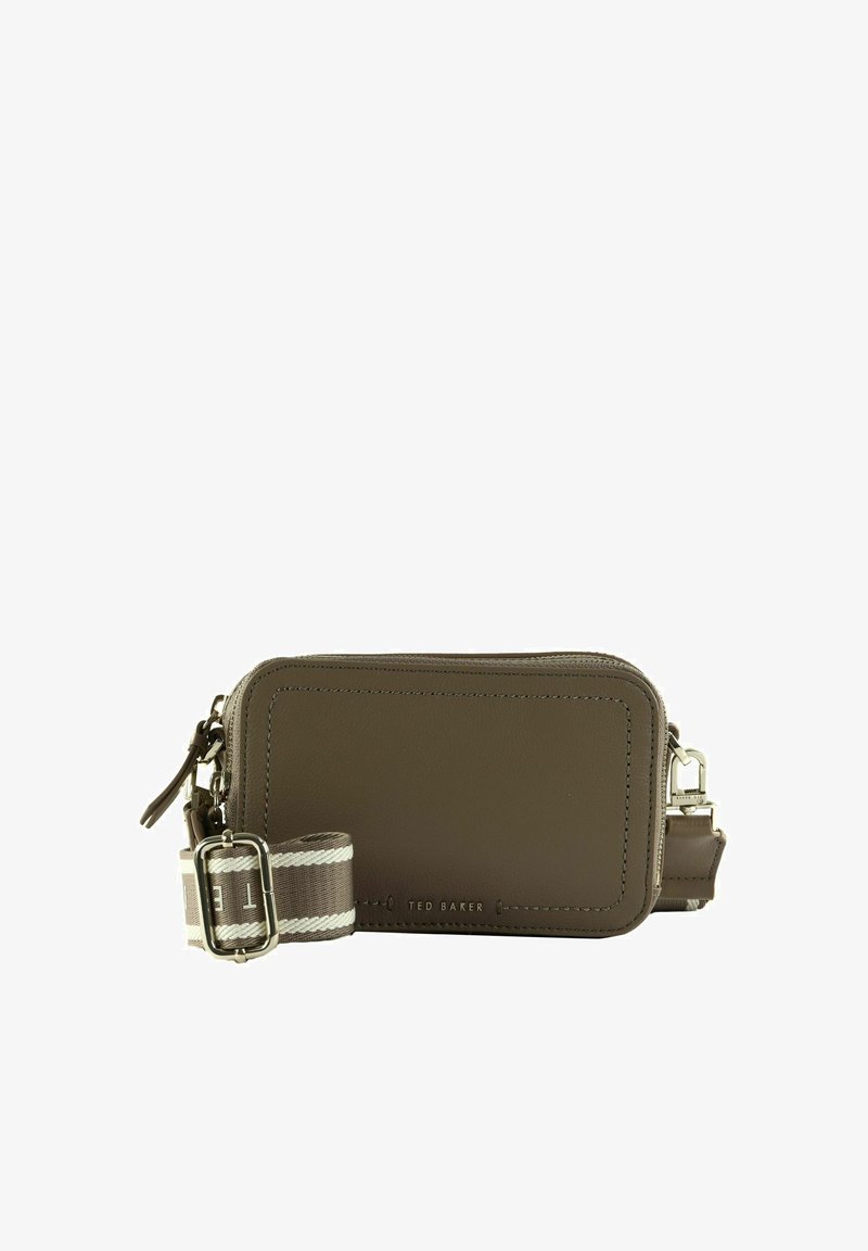 Petit sac bandoulière rectangulaire en cuir marron avec fermeture éclair argentée et bandoulière en tissu rayé réglable, logo Ted Baker embossé.