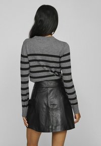 VILA RUNDHALS - Džemper - medium grey melange