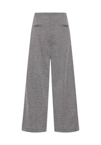 Sort-hvide viddebenede bukser i hundetandsmønster med en tætsiddende linning, der har to baglommer og et struktureret stof.