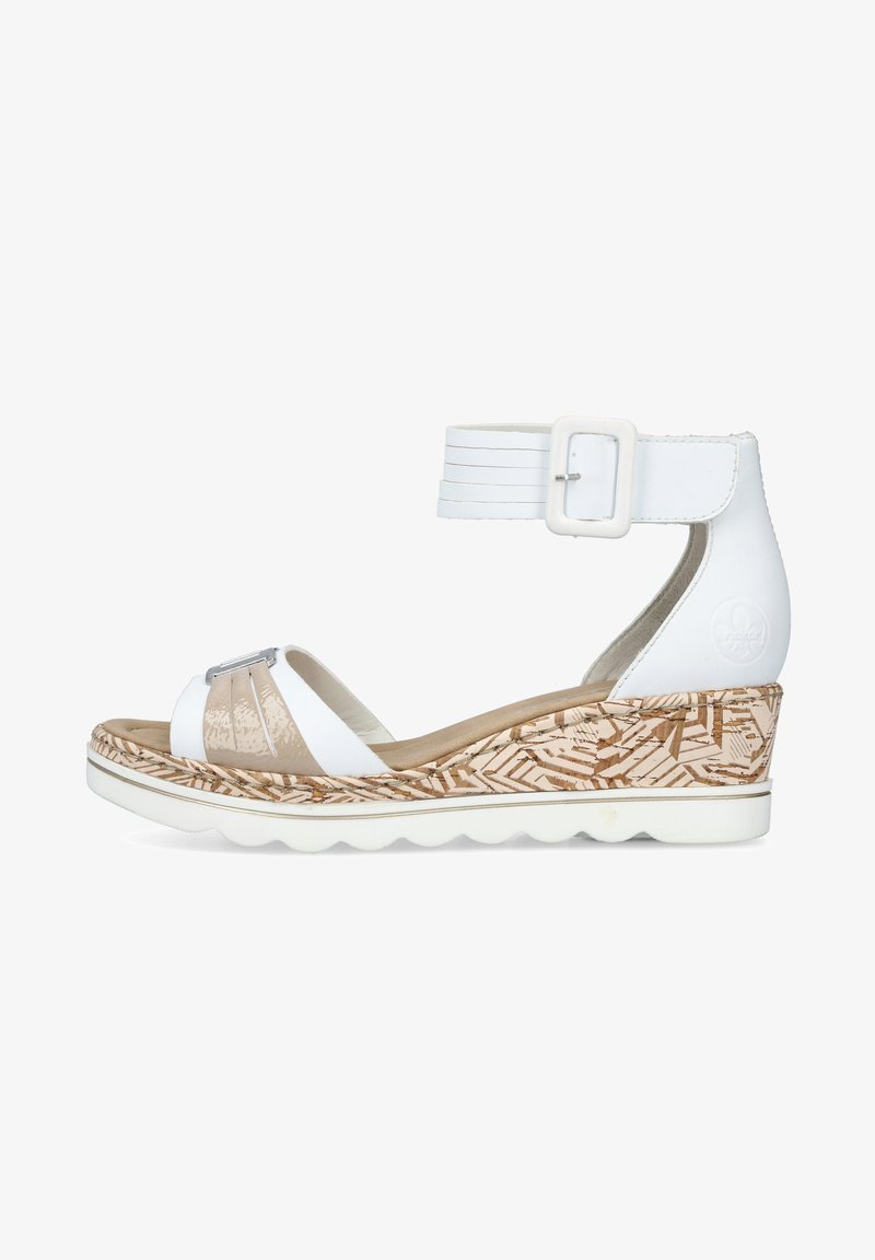 Sandales à talon blanc avec un motif beige texturé sur la semelle, présentant une large bride au niveau des orteils et une bride de cheville avec une boucle rectangulaire.