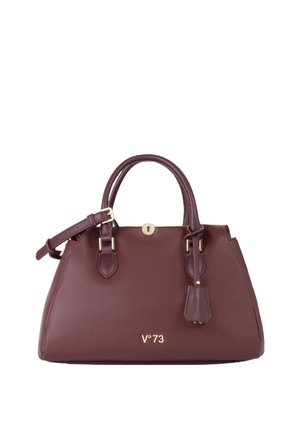 Borsa a mano in pelle bordeaux scuro con doppi manici, cinturino con fibbia dorata, dettaglio a forma di buco della serratura e logo "V°73" sul davanti.