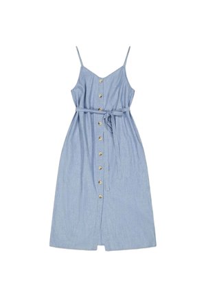 Robe midi bleu clair sans manches avec fines bretelles, boutons sur le devant et ceinture nouée à la taille, en tissu léger.