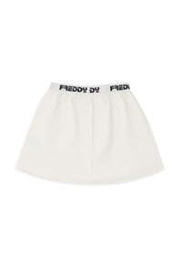 Falda blanca de algodón con diseño acampanado, con cintura elástica negra y gris con el logo "FREDDY" impreso. Textura suave.