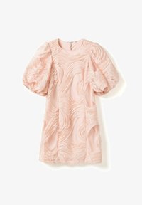 Nevybrané, baby pink