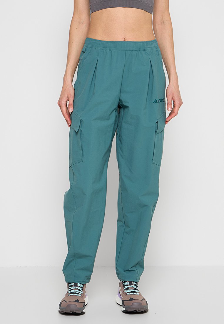 Pantalones montañeros largos