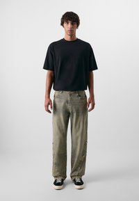 Don't Waste Culture REJA UNISEX - Laisvi džinsai - stone wash