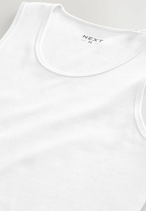 Balta kokvilnas bezpiedurkņu blūze ar apaļu kakla izgriezumu un platām rokām. Ievērojama ar mīkstu tekstūru un izšūtu malu. Redzama zīmola birka "NEXT".