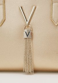 Valentino Bags DIVINA - Rankinė - oro